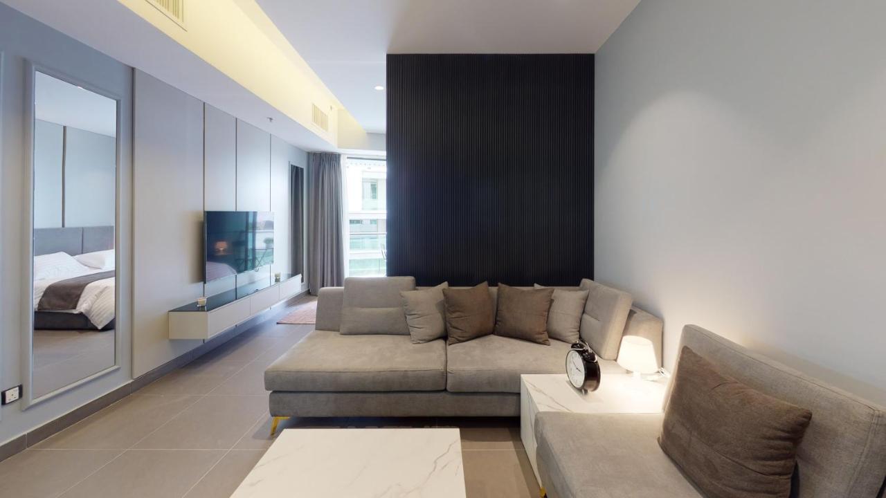 Al Fares Luxury Furnished Apartment-Damac Tower Bagian luar foto